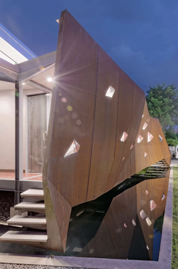 Diamonds &&nbsp;Rust